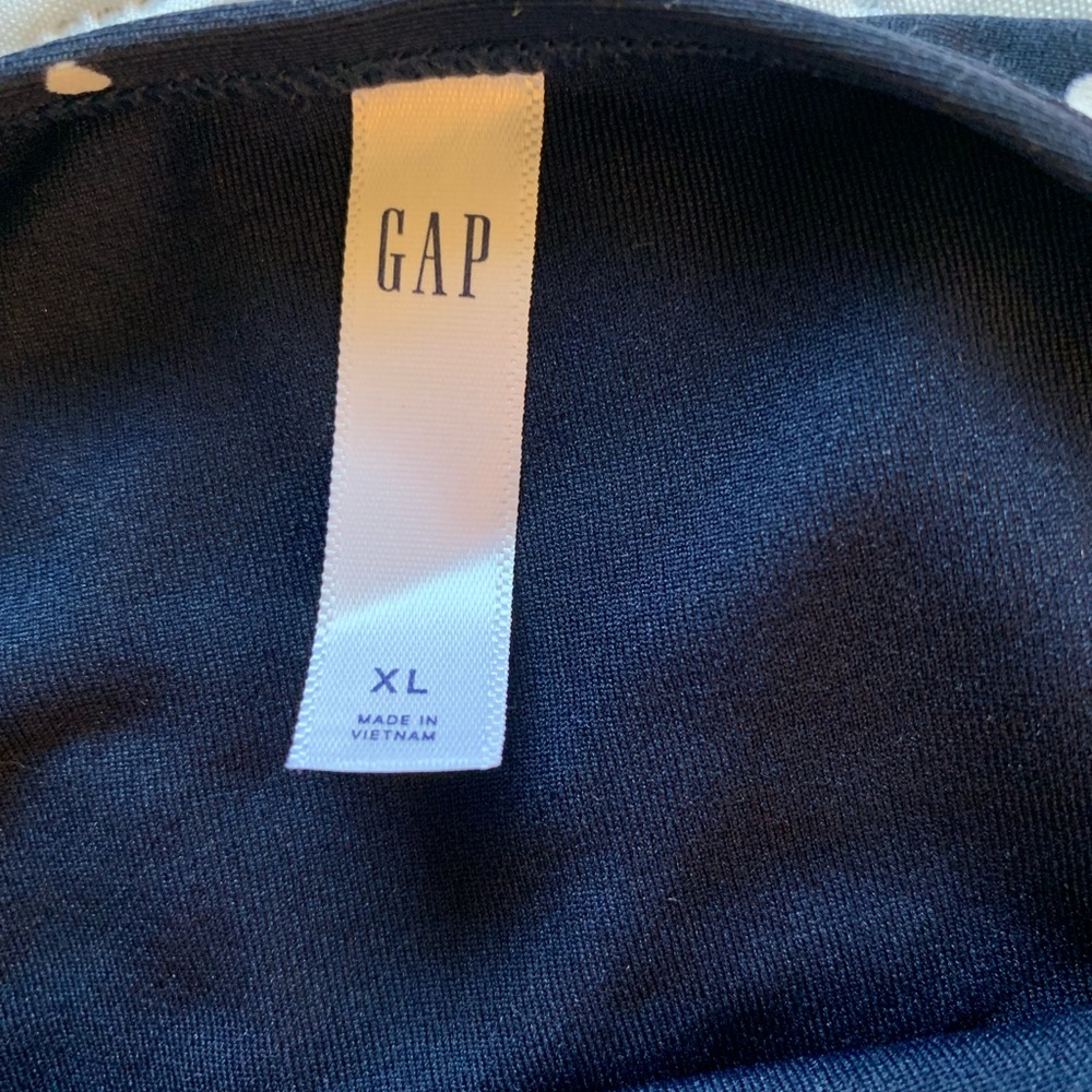 Gap swim suit top